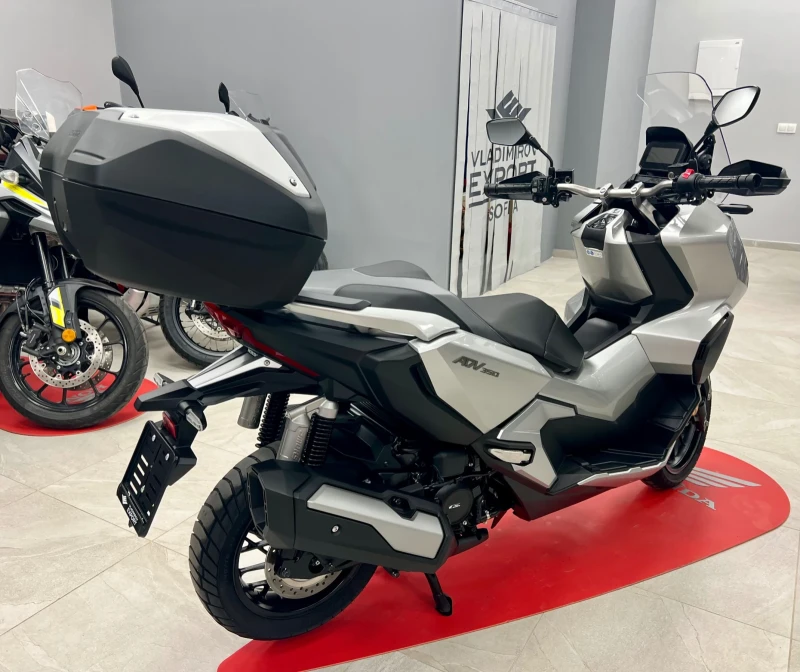 Honda X-ADV 350 ABS TCS SmartCase 2022, снимка 4 - Мотоциклети и мототехника - 50787766