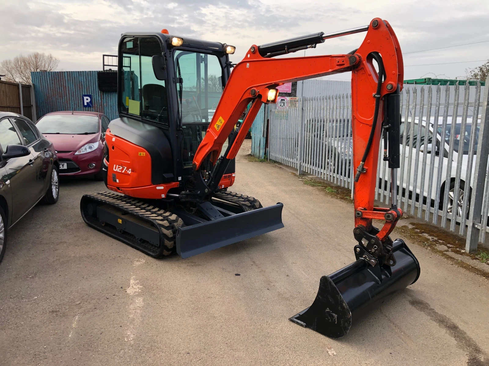 Багер Kubota U27-4 | Mobile.bg — изображение 1