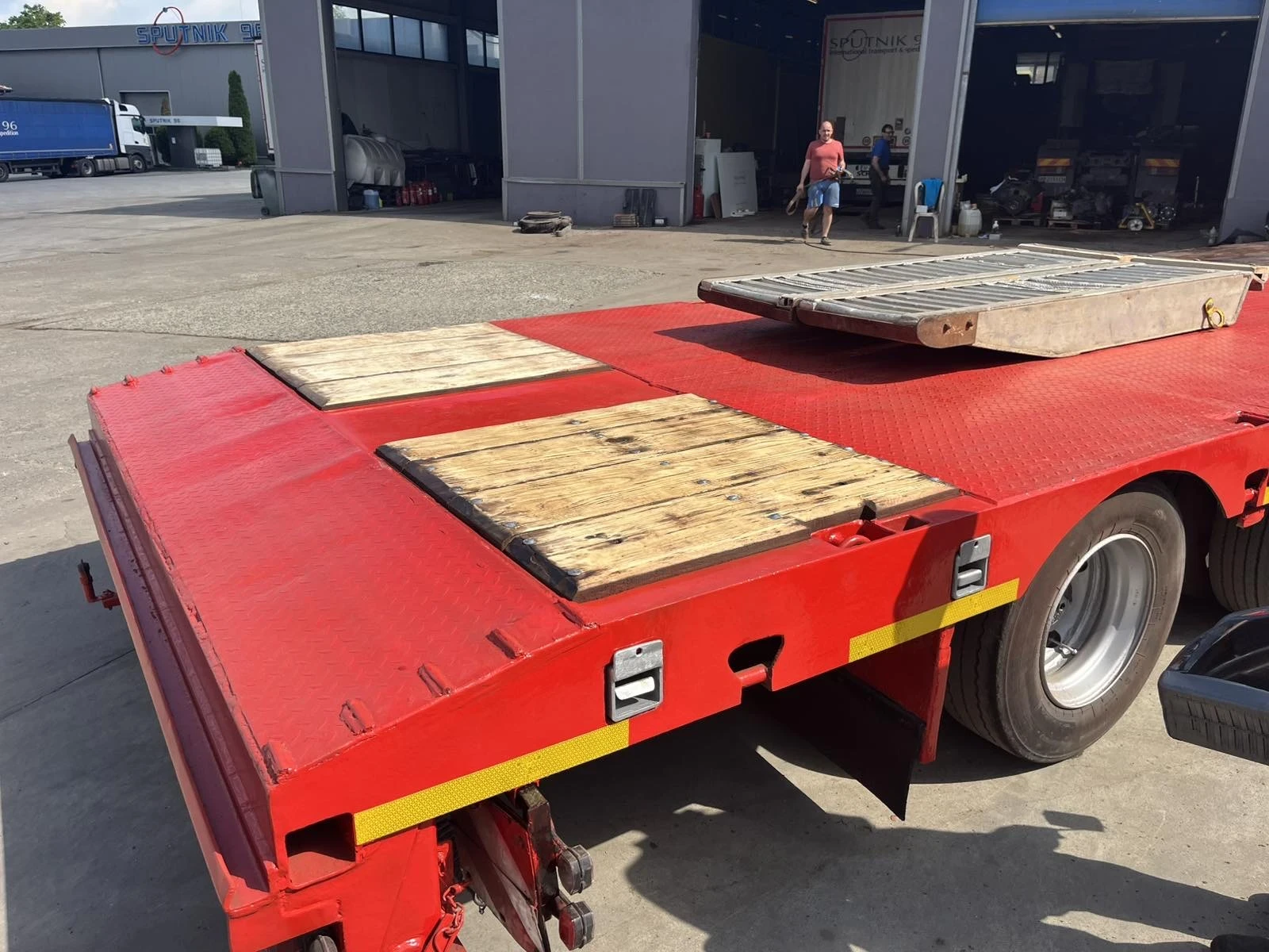  ES-GE 42   | Mobile.bg   12