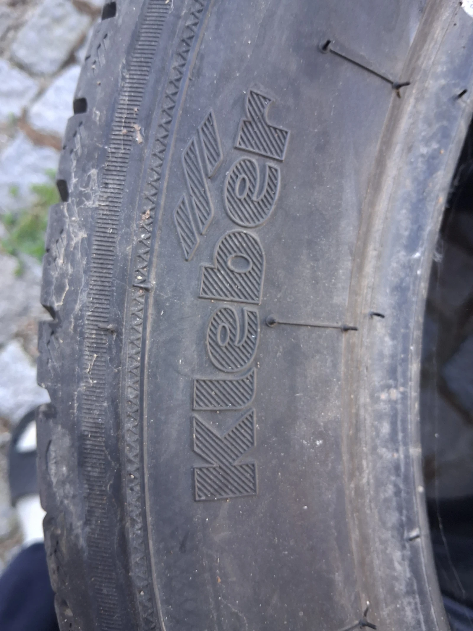 Гуми Летни 225/55R17, снимка 3 - Гуми и джанти - 54246536