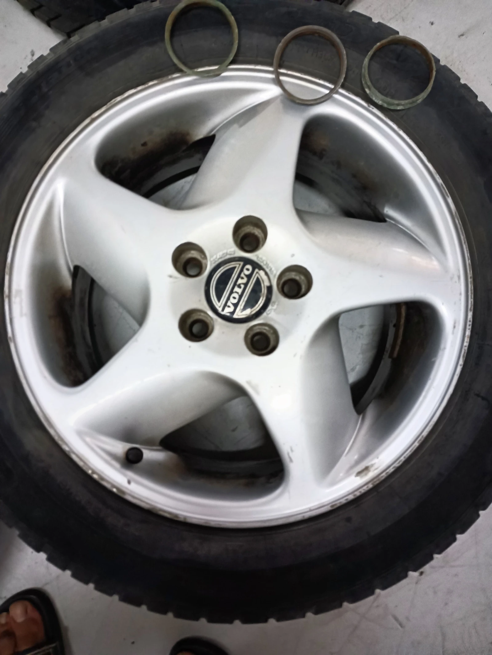 ���� � ������ 205/55R16 �� Volvo 142 | Mobile.bg � ����������� 2