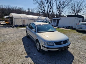VW Passat 1.8i, 125кс, Климатик, Италия-БЕЗ РЪЖДИ. , снимка 7
