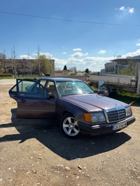 Mercedes-Benz 300, снимка 2