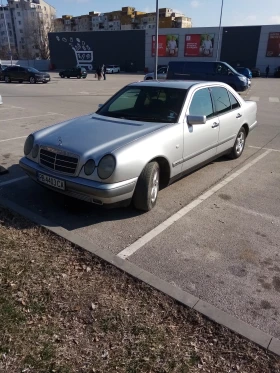  Mercedes-Benz E 250