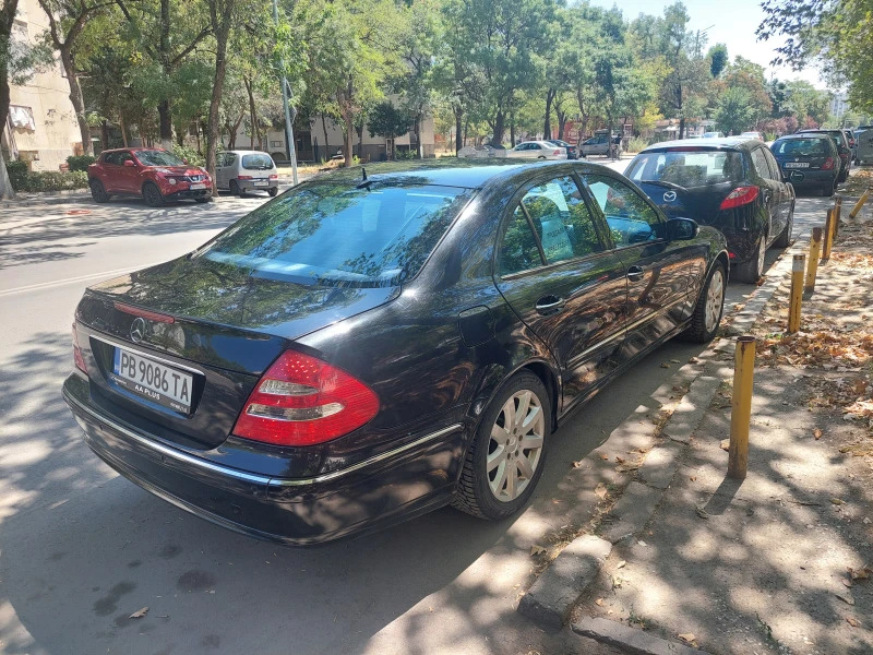 Mercedes-Benz E 320, снимка 5 - Автомобили и джипове - 47660238