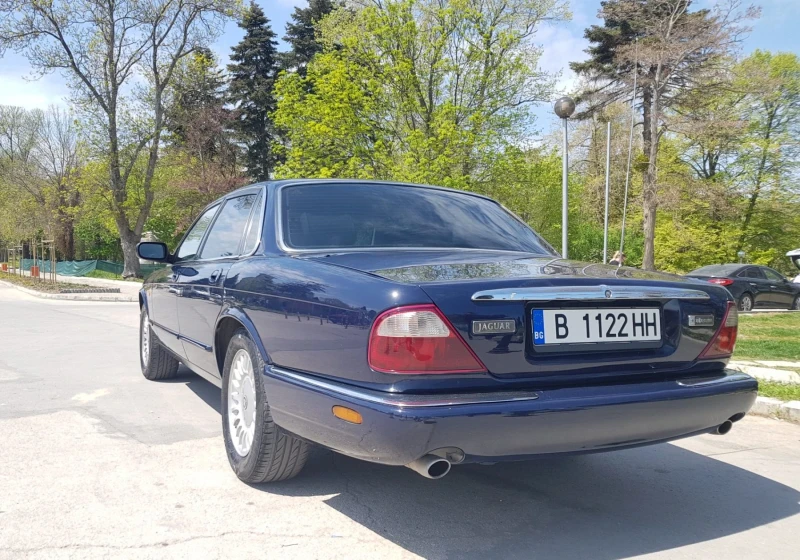 Jaguar Xj, снимка 3 - Автомобили и джипове - 47109544