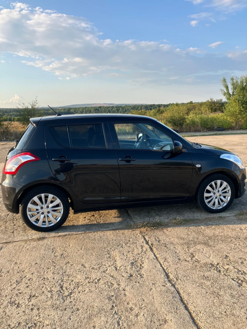 Suzuki Swift 1.3 инжекция, снимка 5 - Автомобили и джипове - 47318110