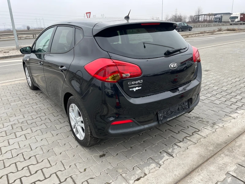 Kia Ceed 1.6 Diesel, снимка 5 - Автомобили и джипове - 49387456