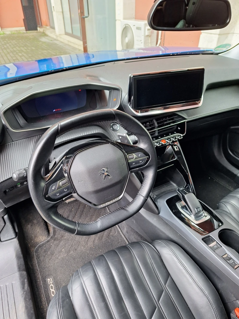 Peugeot 2008, снимка 8 - Автомобили и джипове - 49818392
