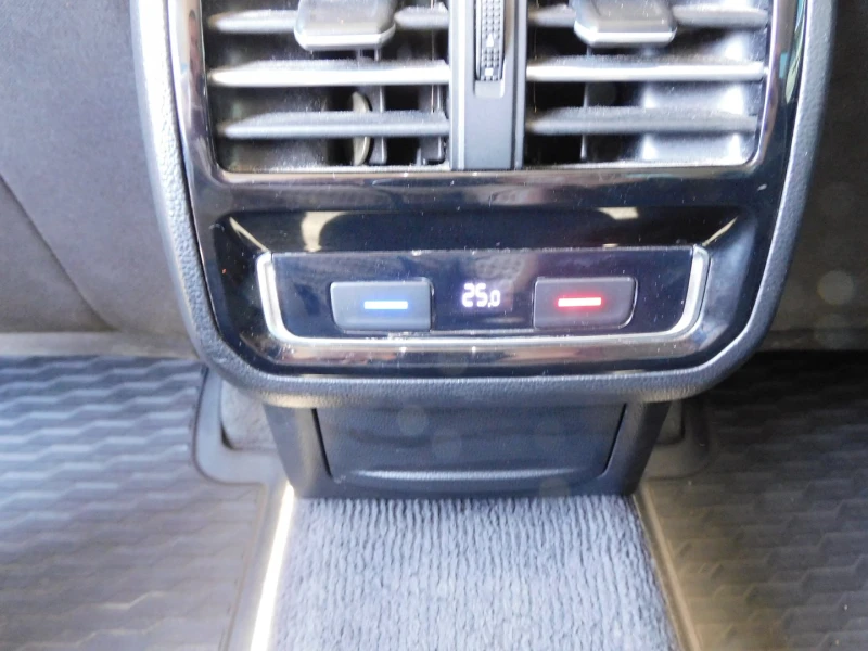 VW Passat Comfortline 2.0TDI BMT, снимка 5 - Автомобили и джипове - 53353306