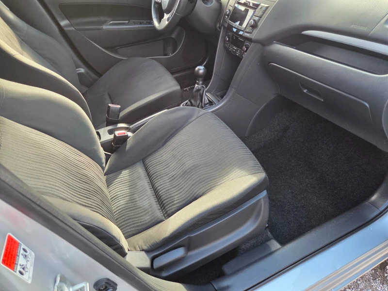 Suzuki Swift 1.2 i, снимка 8 - Автомобили и джипове - 52062053