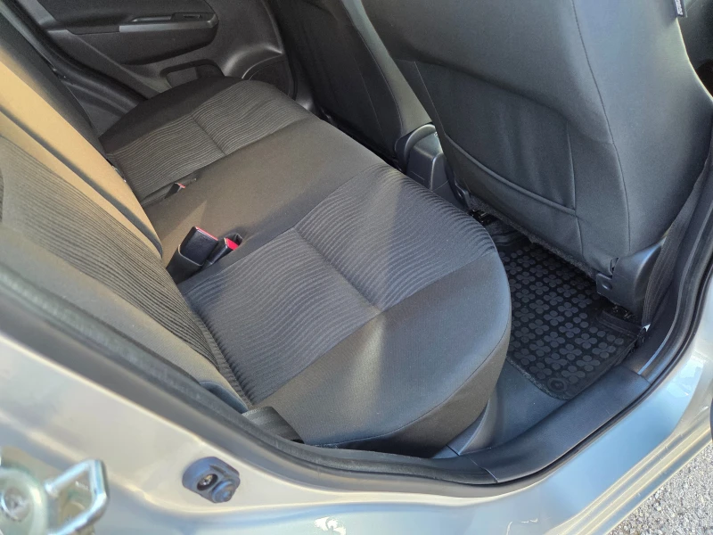 Suzuki Swift 1.2 i, снимка 7 - Автомобили и джипове - 52062053