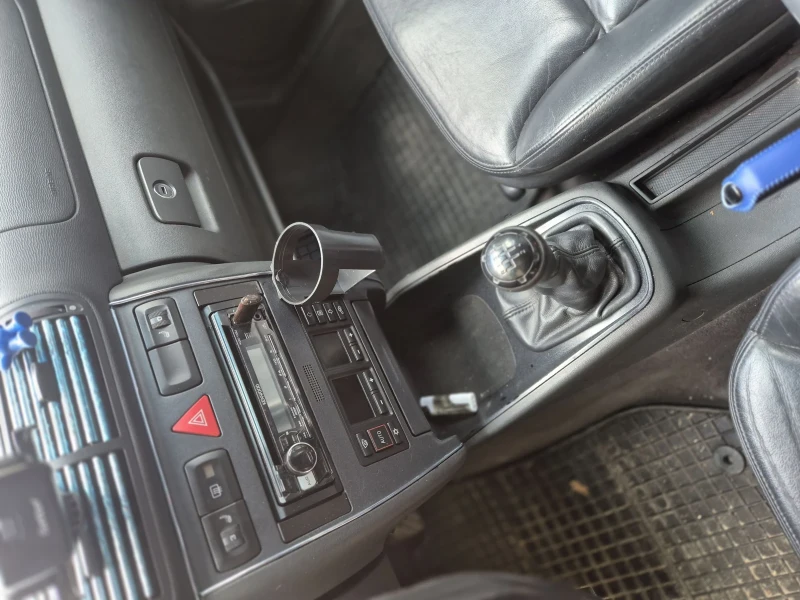 Audi A3 1.8T, снимка 6 - Автомобили и джипове - 52478106