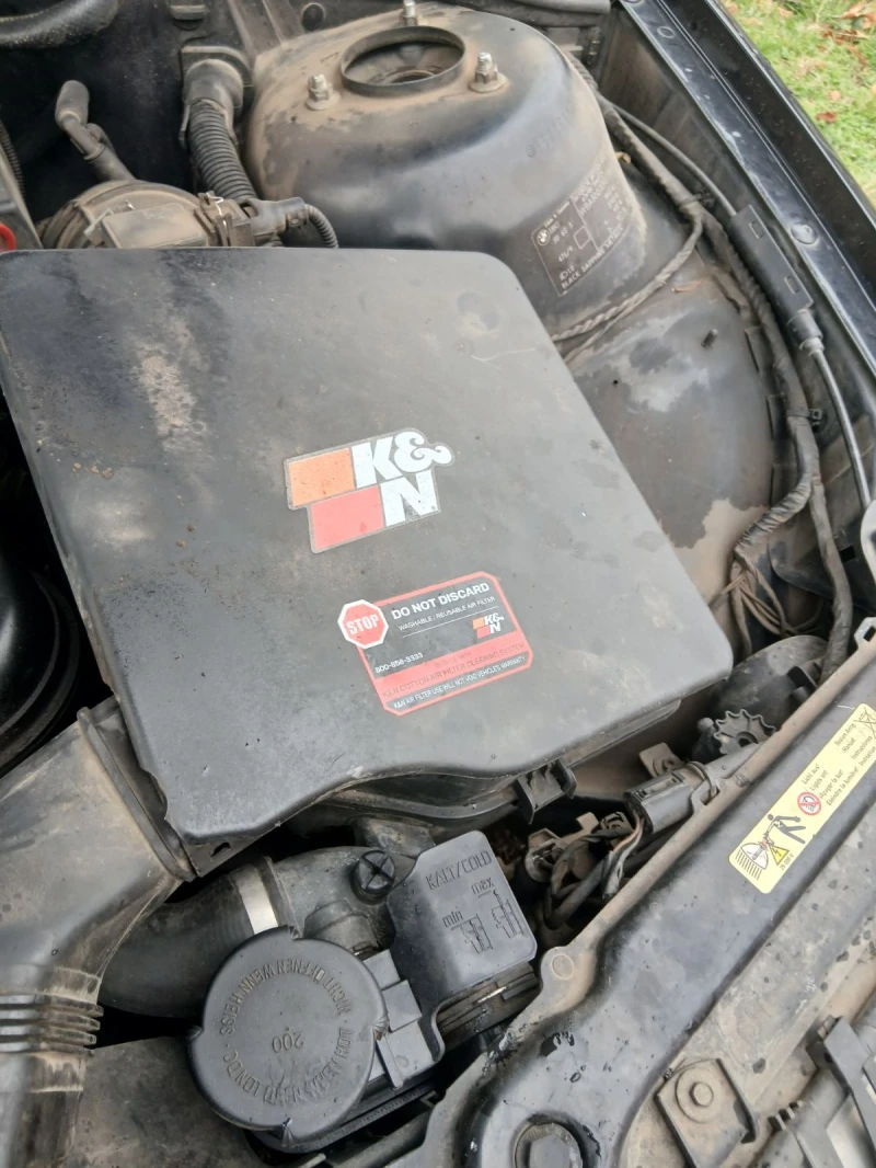 BMW 330 ЦИ, снимка 10 - Автомобили и джипове - 52768624