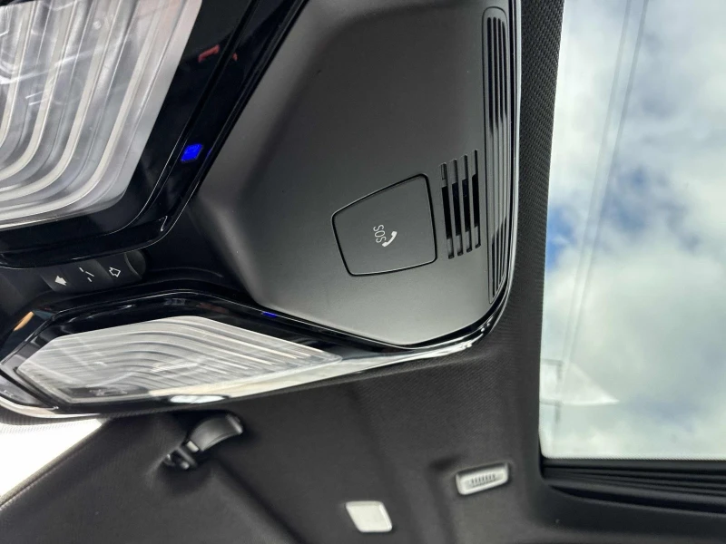 BMW 540 M-pkg* Xdrive* 360View* Harman/Kardon* Пано* Подгр, снимка 11 - Автомобили и джипове - 52801485