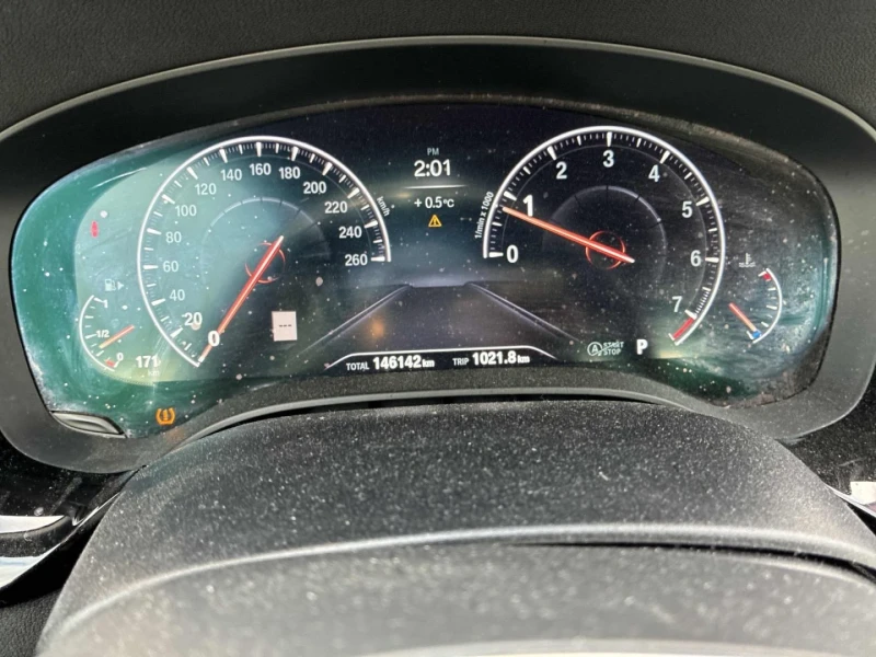 BMW 540 M-pkg* Xdrive* 360View* Harman/Kardon* Пано* Подгр, снимка 9 - Автомобили и джипове - 52801485