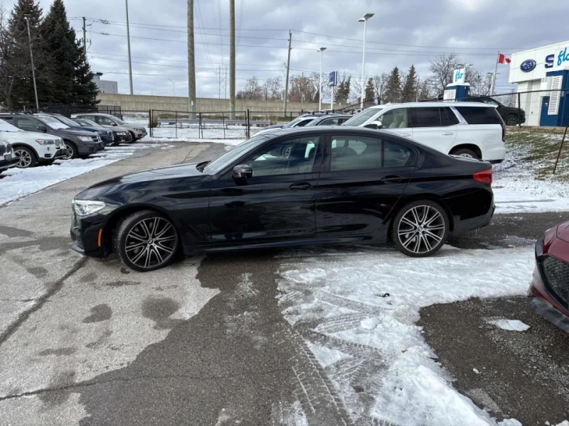 BMW 540 M-pkg* Xdrive* 360View* Harman/Kardon* Пано* Подгр, снимка 3 - Автомобили и джипове - 52801485