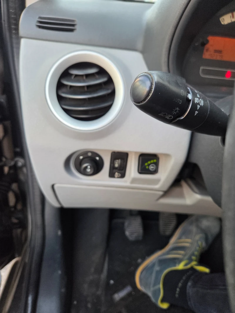 Citroen C3, снимка 11 - Автомобили и джипове - 52818562