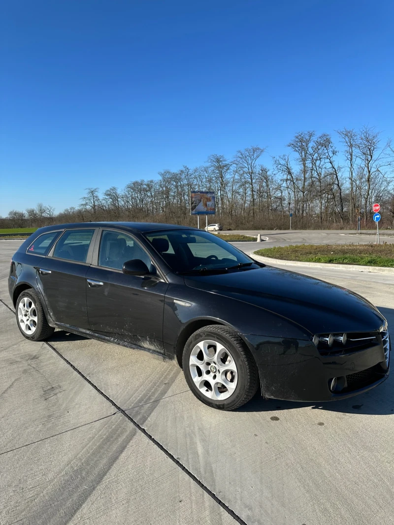 Alfa Romeo 159 sportwagon 1.9 JTDM 8V, снимка 4 - Автомобили и джипове - 52929488
