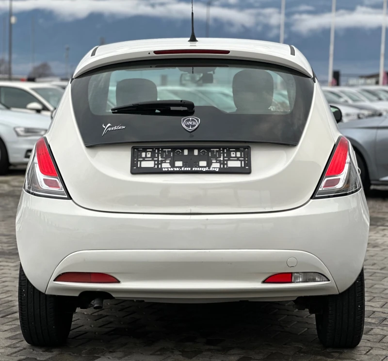 Lancia Ypsilon FACELIFT* 1.2I* EURO6B* TOP* , снимка 5 - Автомобили и джипове - 53374063