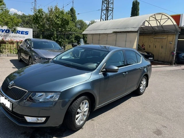 Skoda Octavia 1.6 TDI, снимка 4 - Автомобили и джипове - 46608410