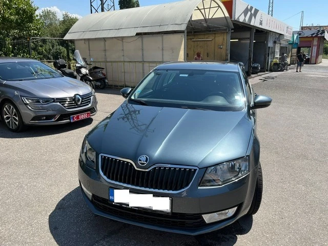 Skoda Octavia 1.6 TDI, снимка 5 - Автомобили и джипове - 47637292