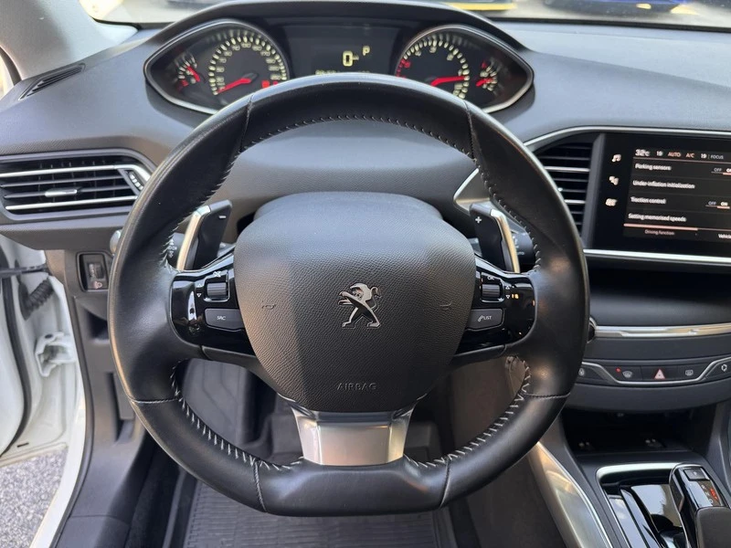 Peugeot 308 1.5d - изображение 9