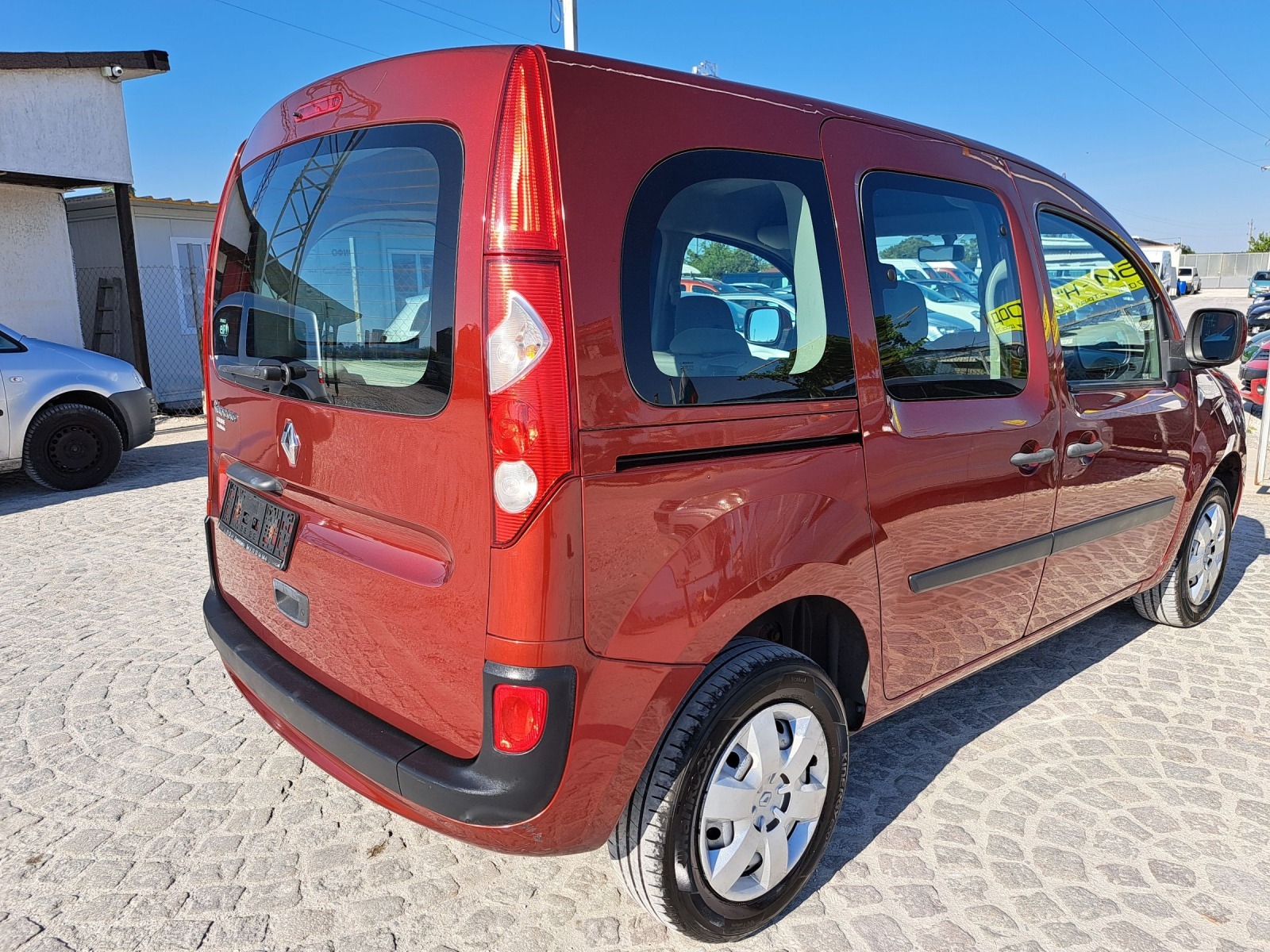 Renault Kangoo 1.6i-173000км, КЛИМА - изображение 5