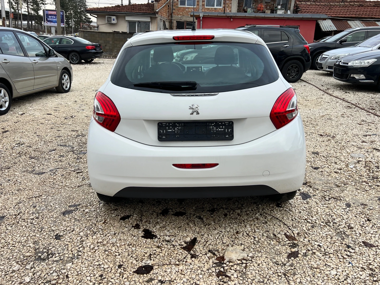 Peugeot 208 5 врати 68 к.с - изображение 4