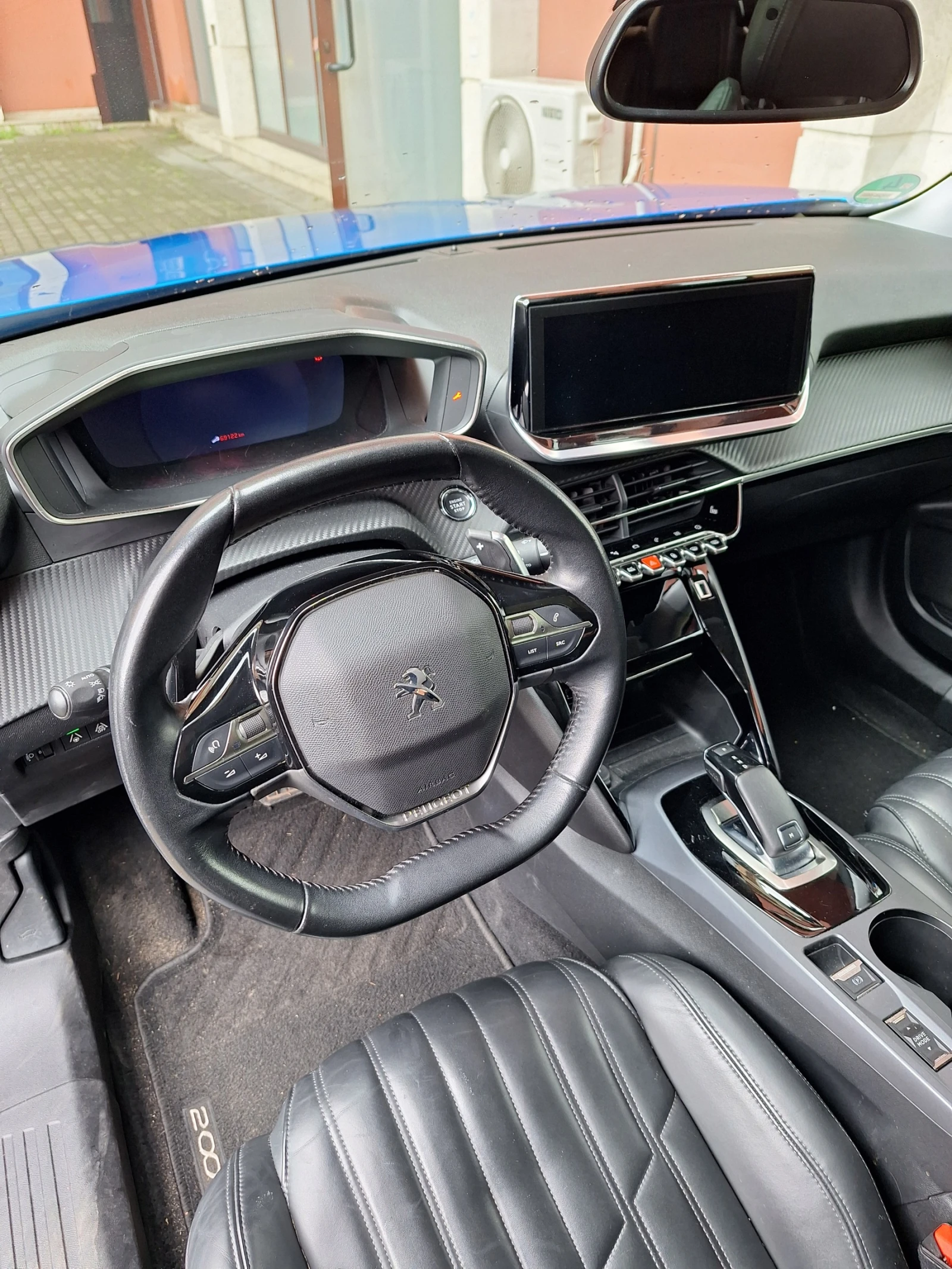 Peugeot 2008  - изображение 8