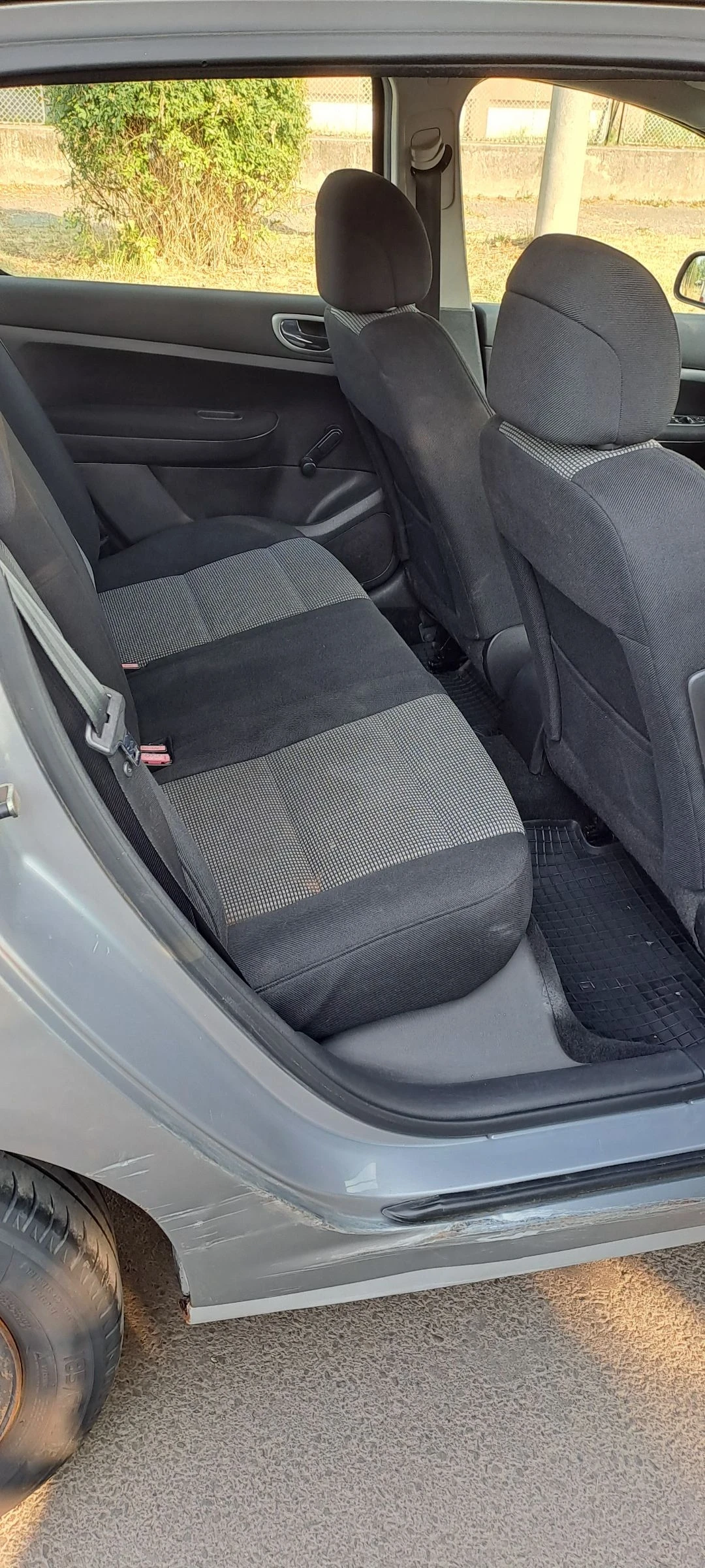 Peugeot 307 1.4 16v 90к.с Климатроник 161000км. - изображение 9