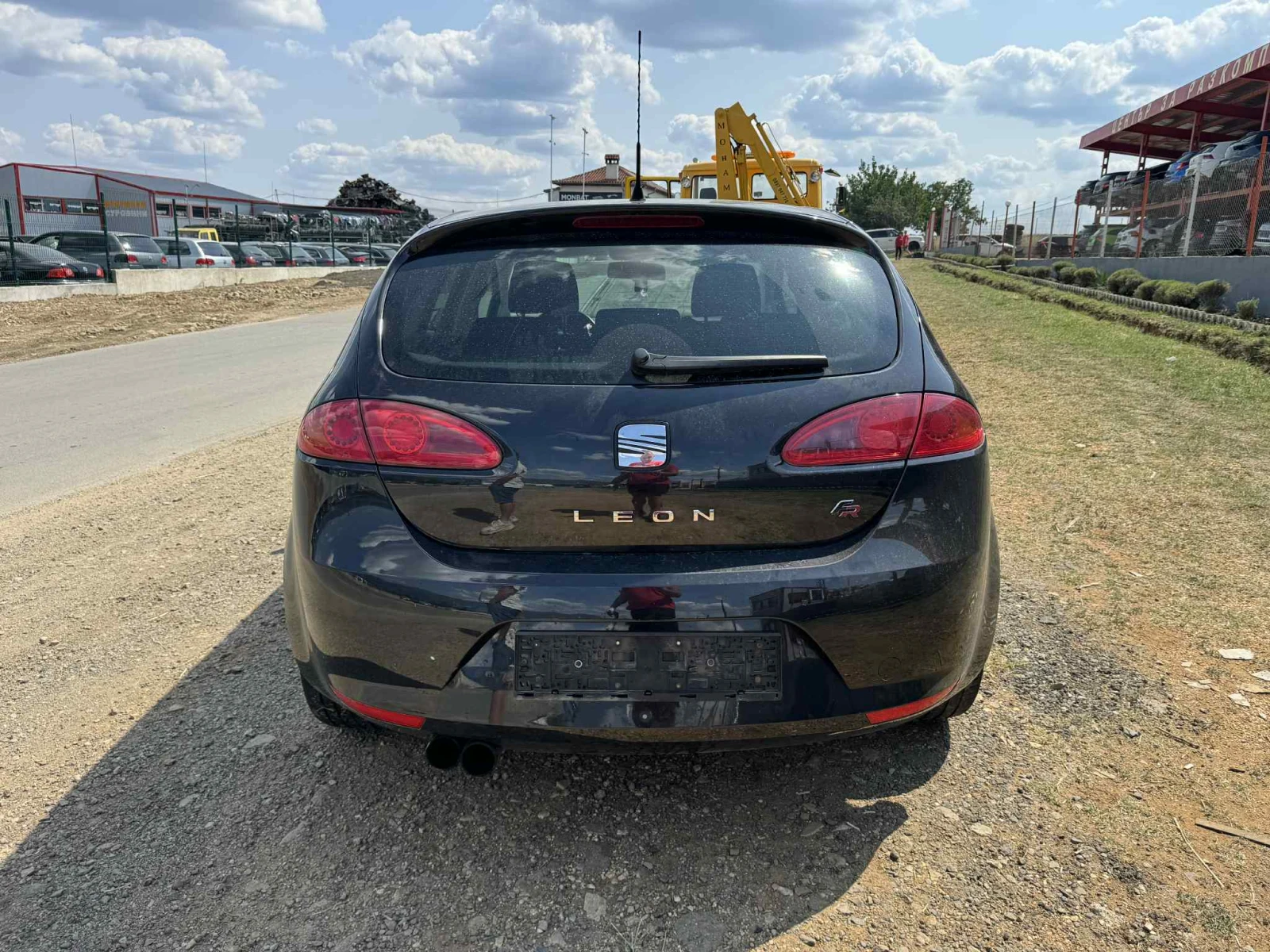 Seat Leon 2.0 - изображение 4