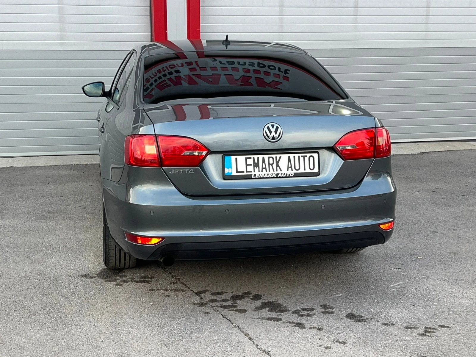 VW Jetta 1.2TSI HIGHLINE KLIMATRONIK 6-СКОРОСТИ EVRO 5A  - изображение 9