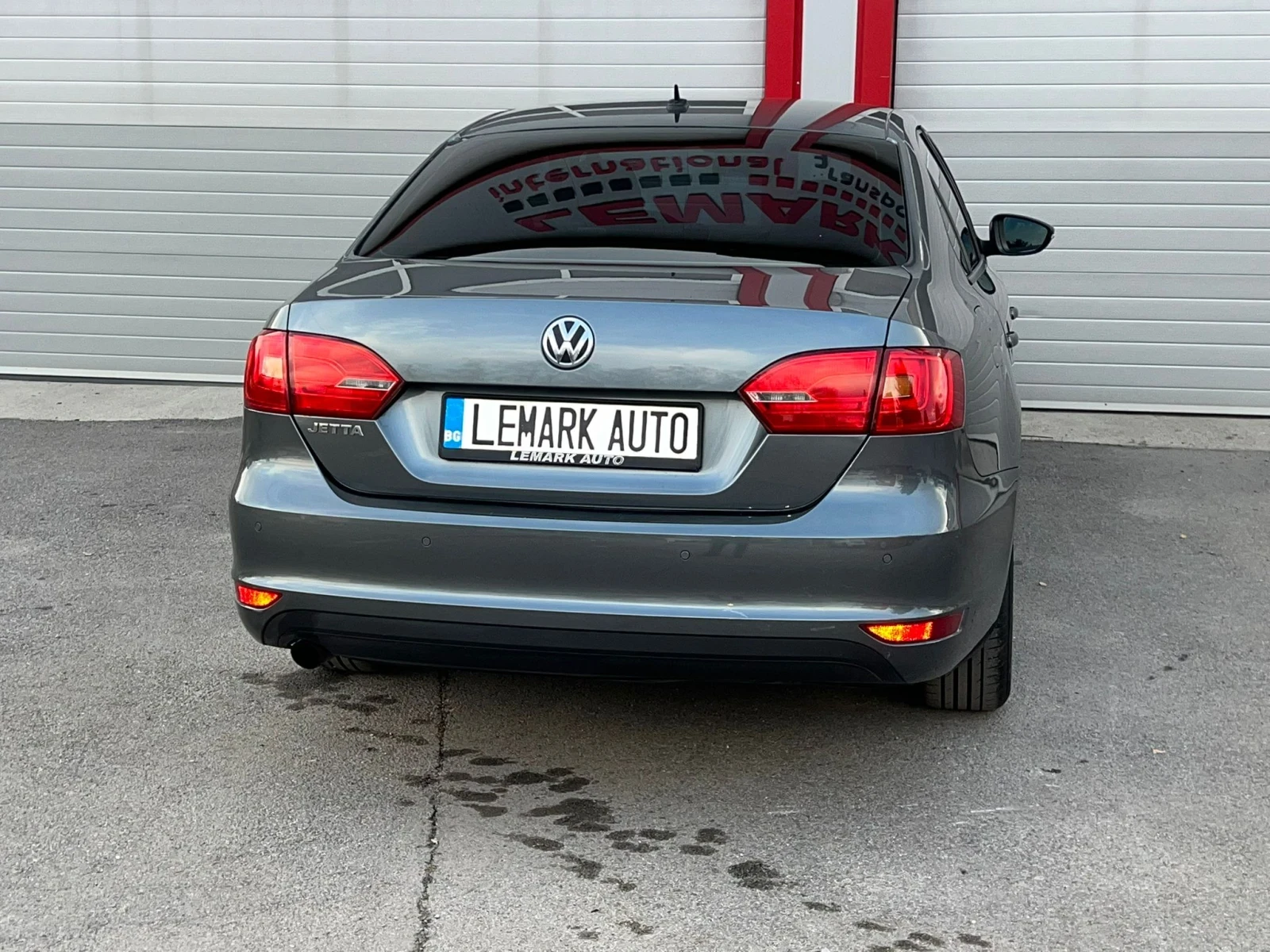 VW Jetta 1.2TSI HIGHLINE KLIMATRONIK 6-СКОРОСТИ EVRO 5A  - изображение 8