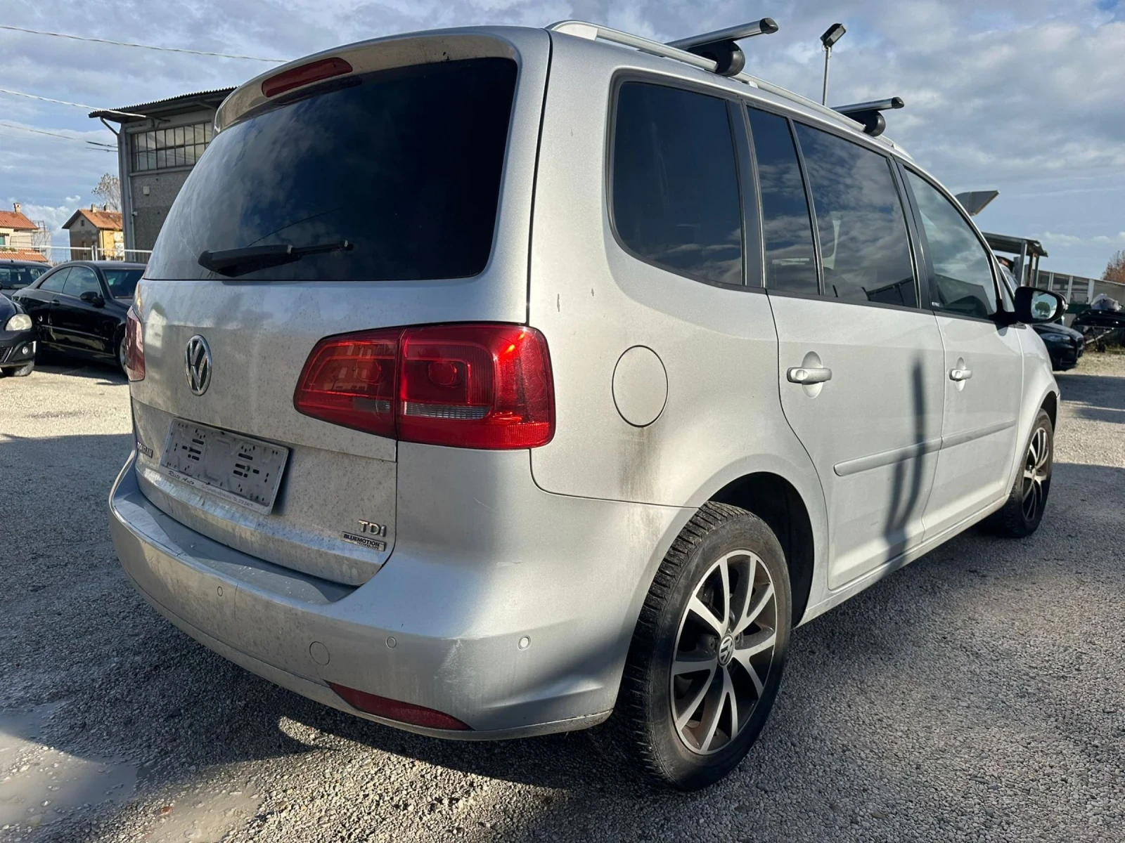 VW Touran За съединител - изображение 2
