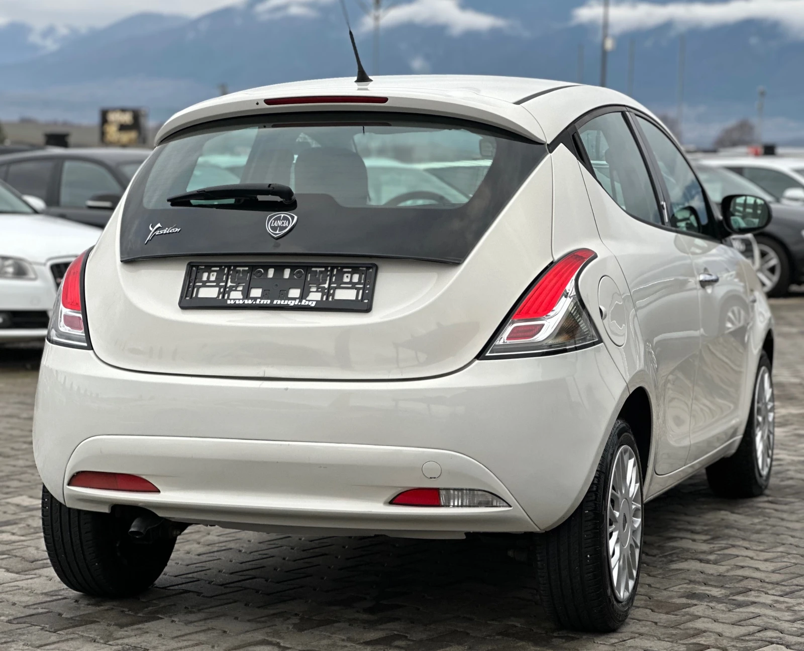 Lancia Ypsilon FACELIFT* 1.2I* EURO6B* TOP*  | Mobile.bg � ����������� 6