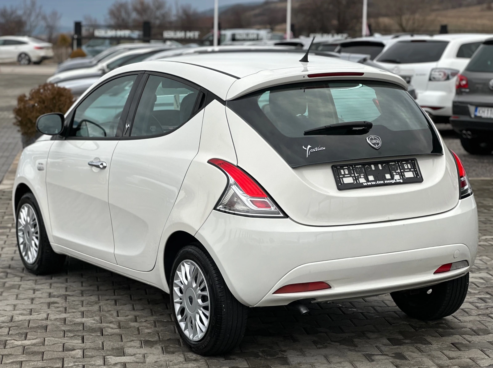 Lancia Ypsilon FACELIFT* 1.2I* EURO6B* TOP*  | Mobile.bg � ����������� 4