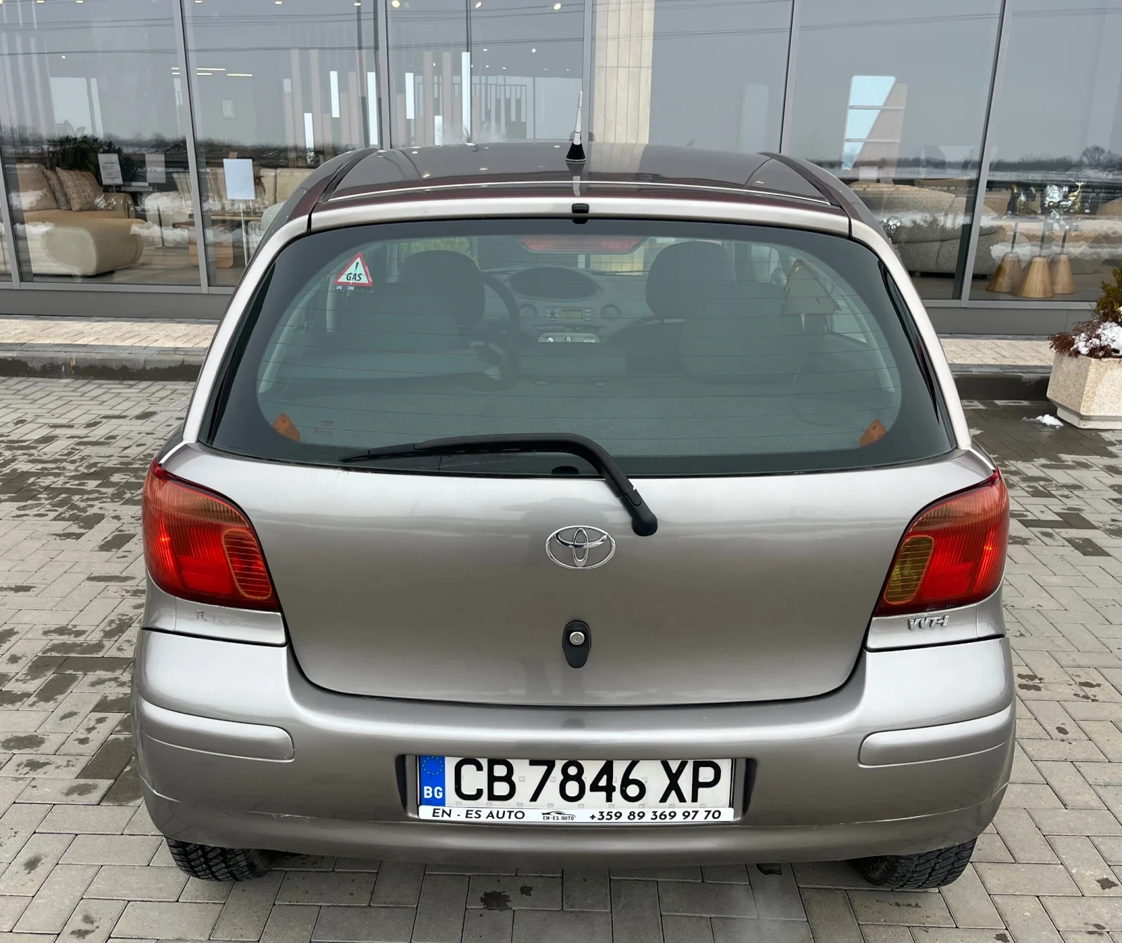 Toyota Yaris 1.3 бензин+ газ - изображение 5