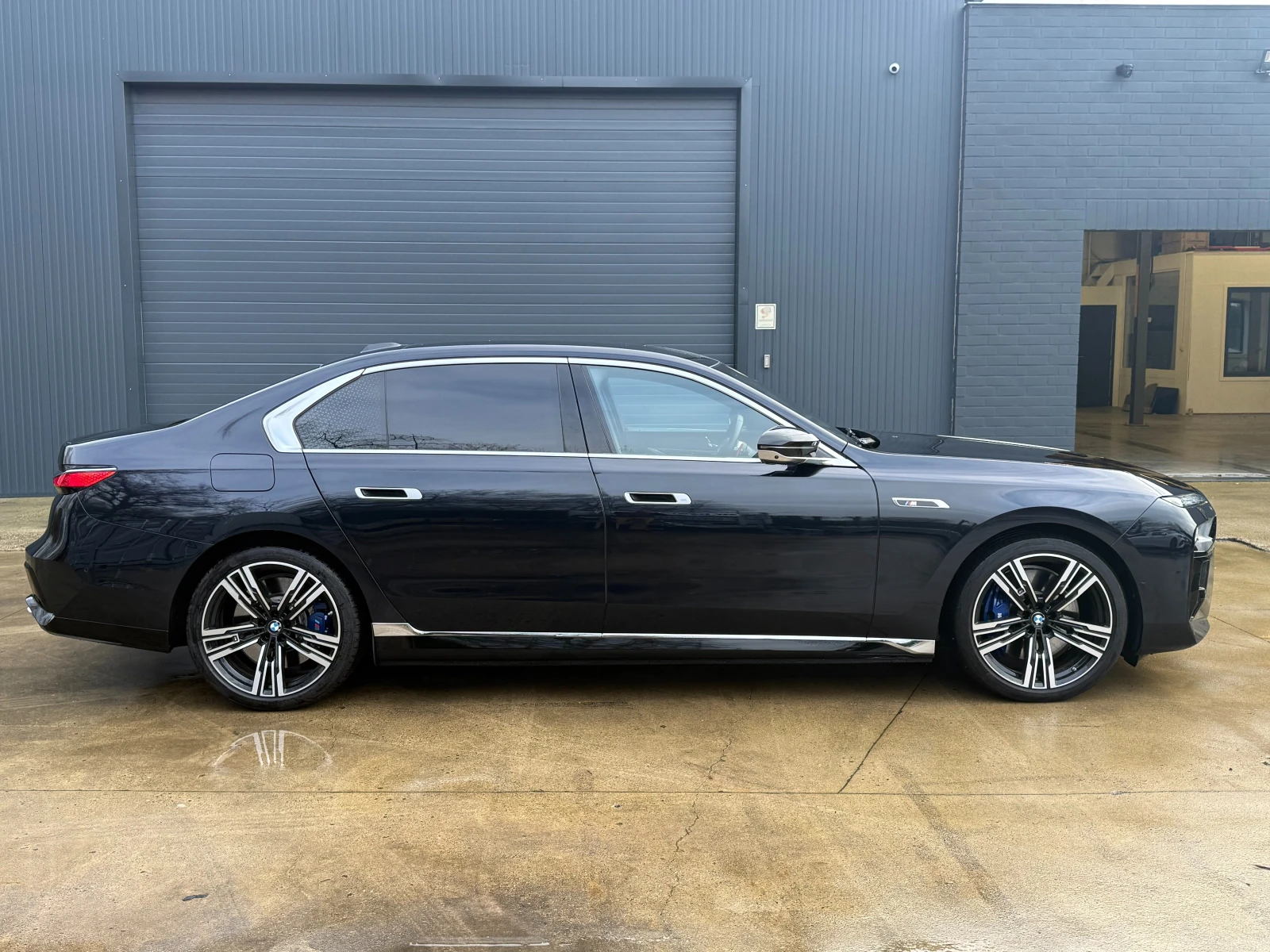 BMW 760 M760e* xDrive - изображение 6