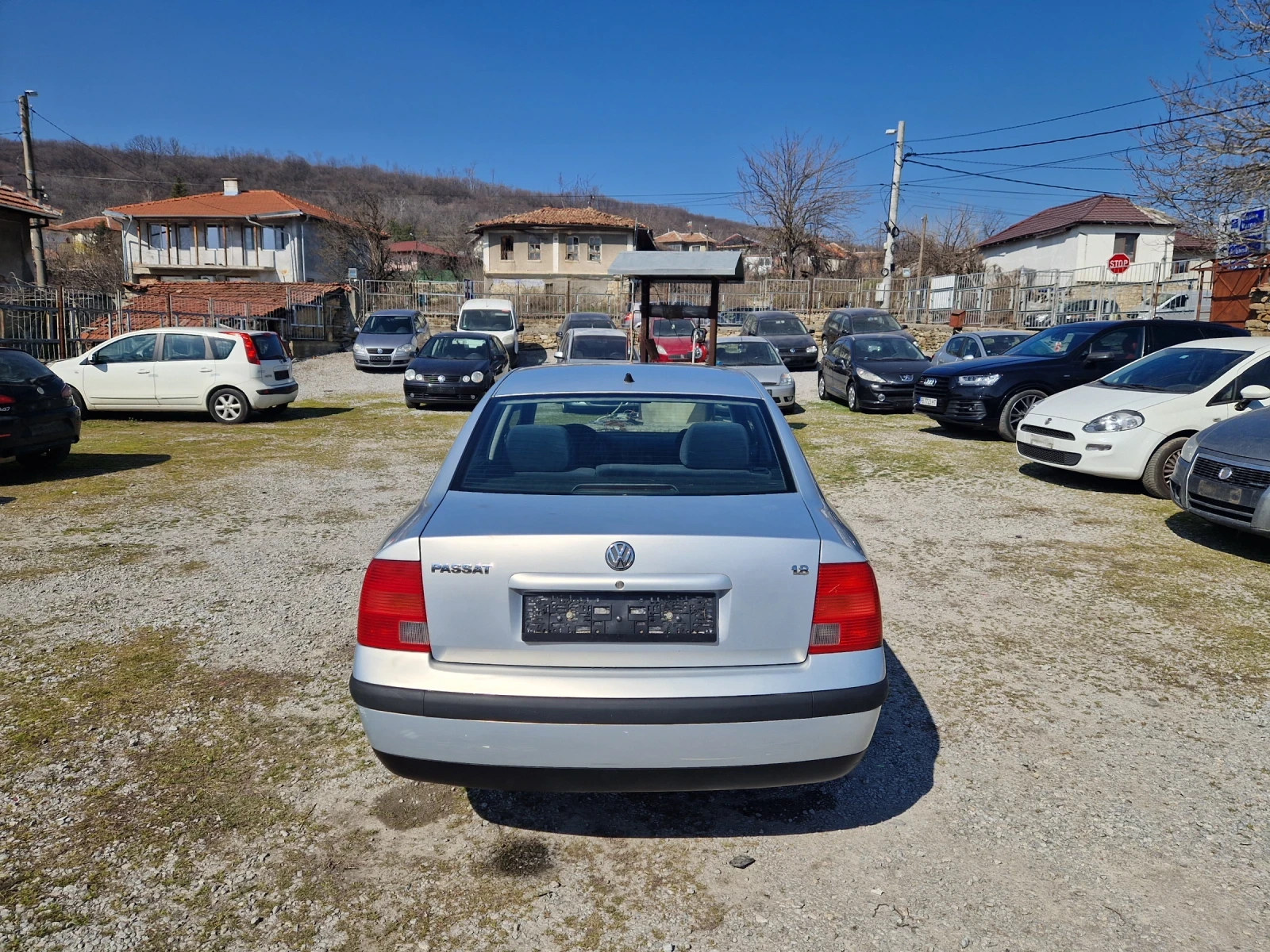 VW Passat 1.8i, 125кс, Климатик, Италия-БЕЗ РЪЖДИ. , снимка 4 - Автомобили и джипове - 53664693