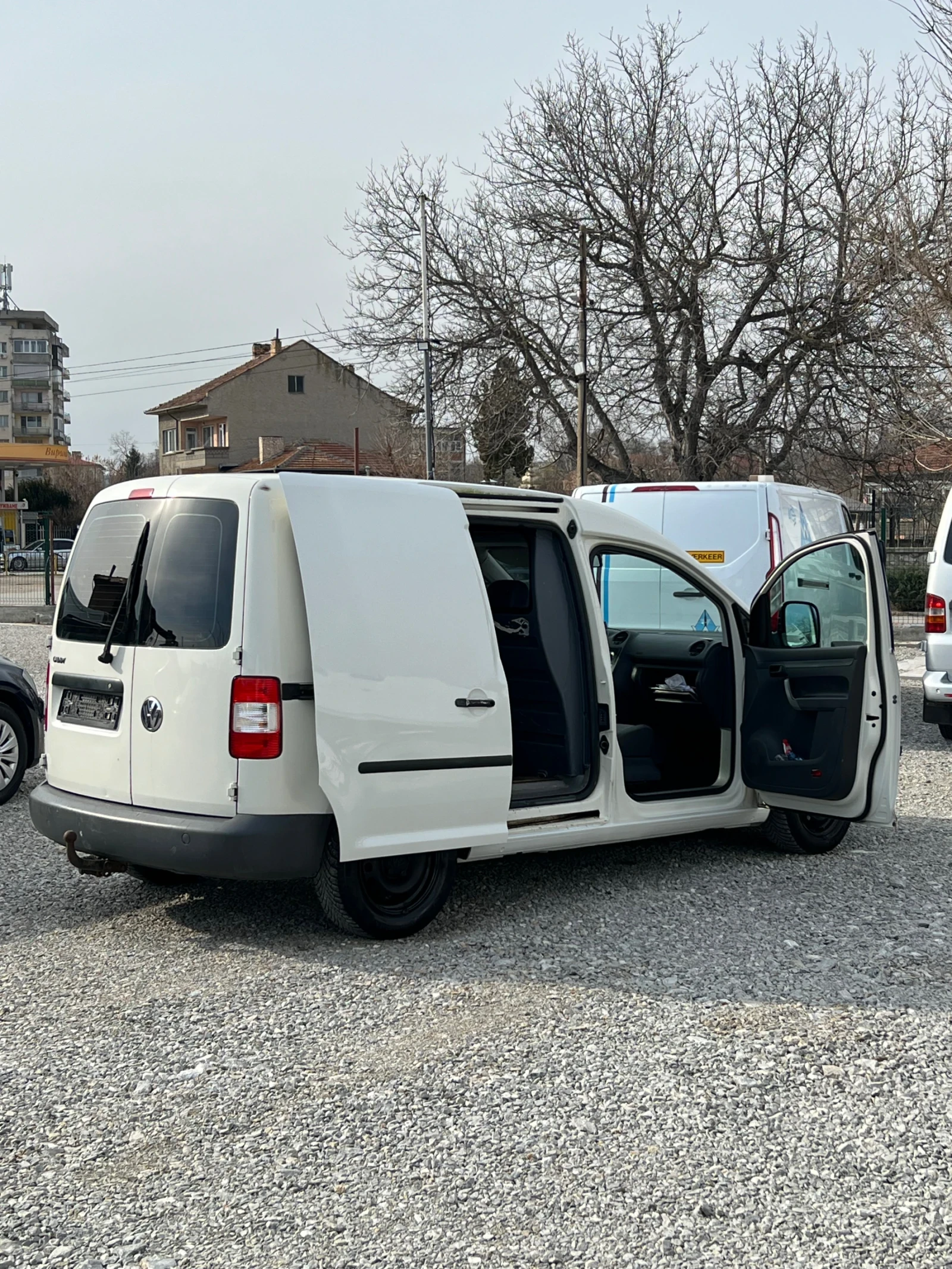VW Caddy 2.0SDI, снимка 4 - Автомобили и джипове - 53756210