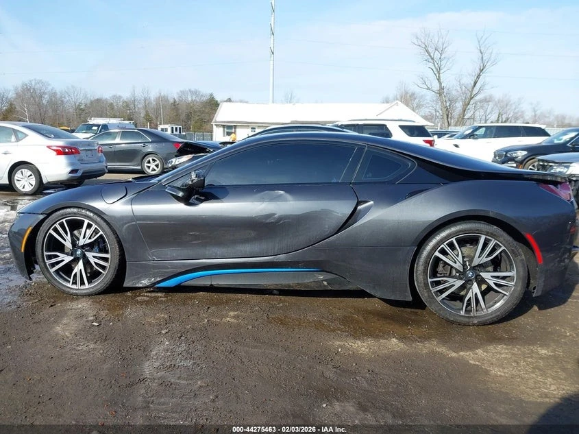 BMW i8 АВТО КРЕДИТ, снимка 5 - Автомобили и джипове - 53915428