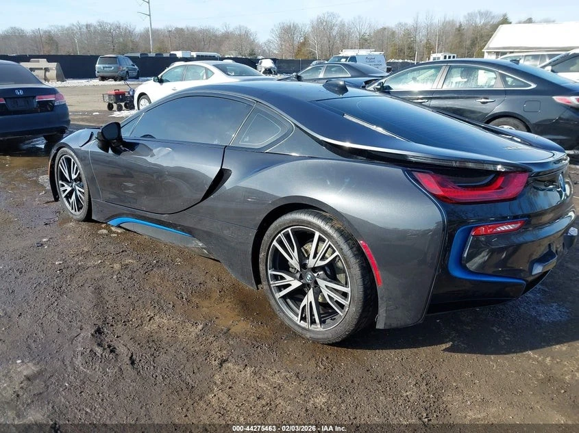 BMW i8 АВТО КРЕДИТ, снимка 6 - Автомобили и джипове - 53915428