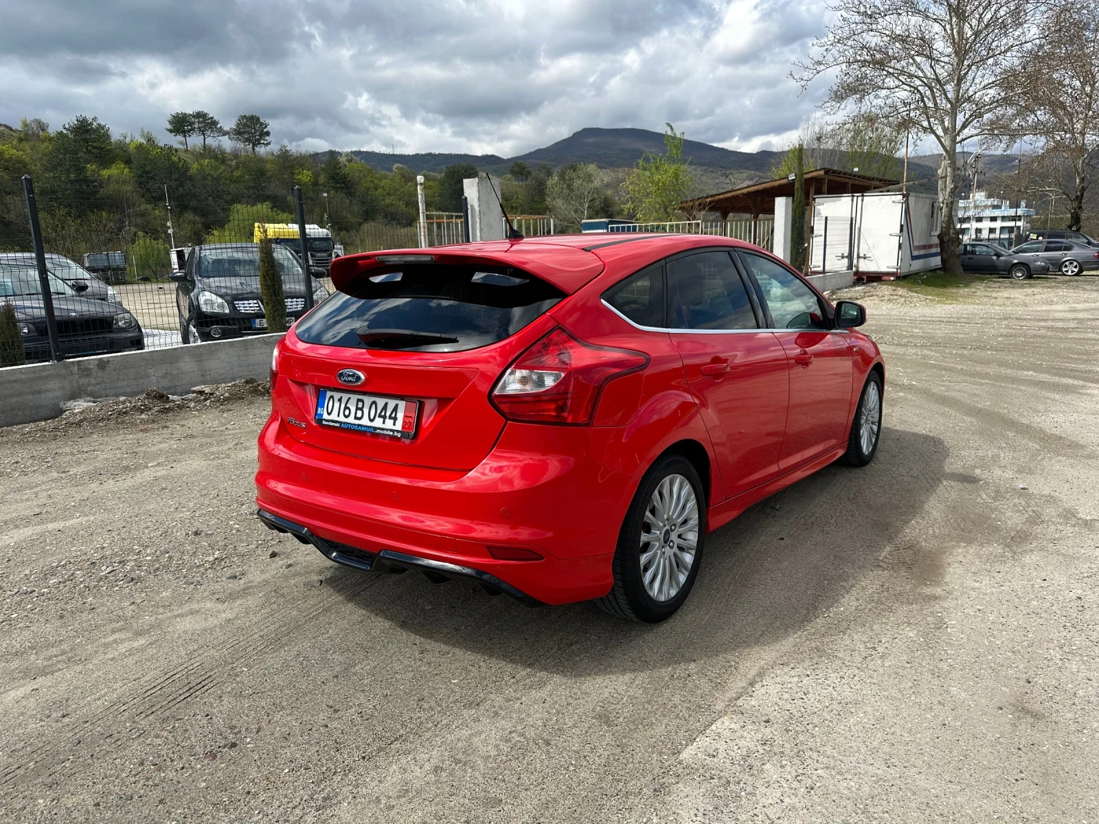 Ford Focus ST-Line 1.6TDCi 116ps Keyless NAVI, снимка 7 - Автомобили и джипове - 54082889
