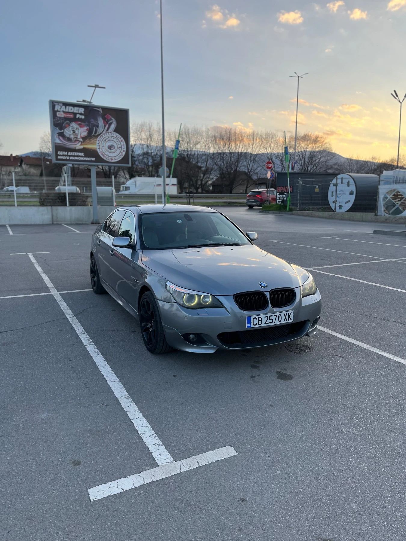 BMW 530