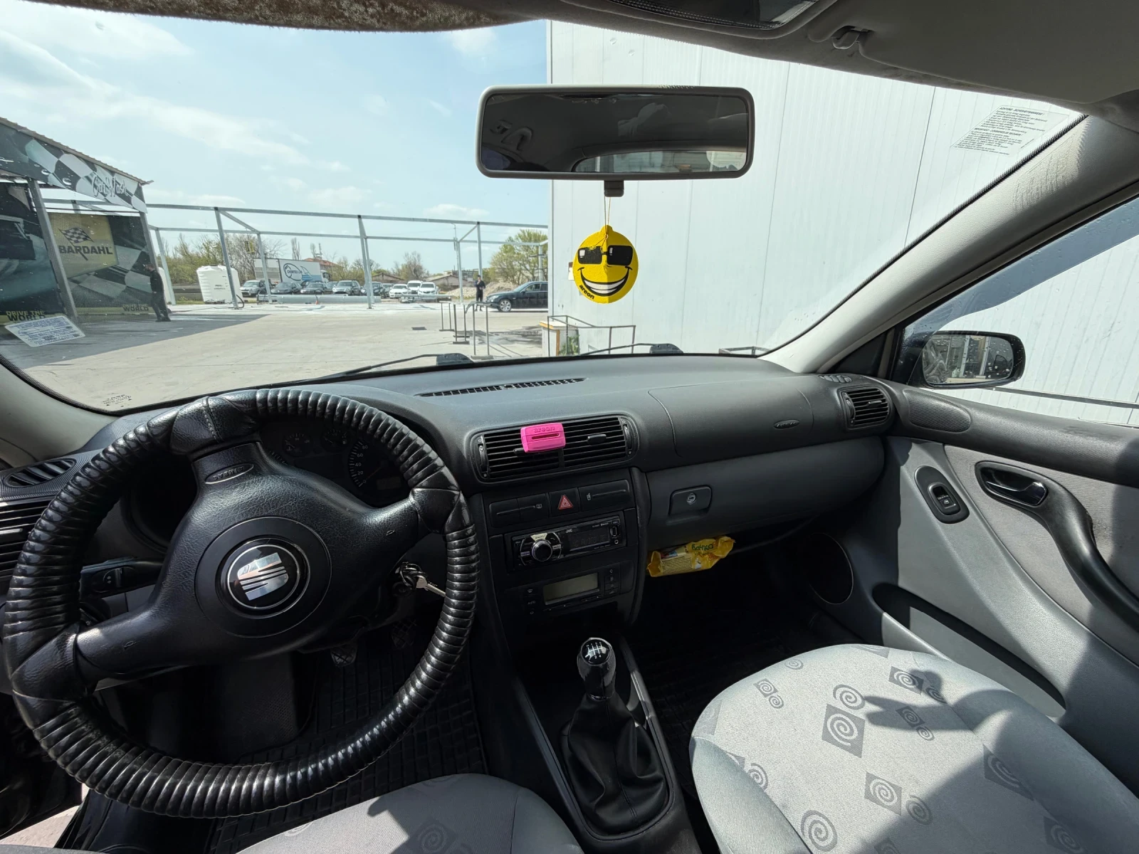 Seat Leon, снимка 8 - Автомобили и джипове - 54180459