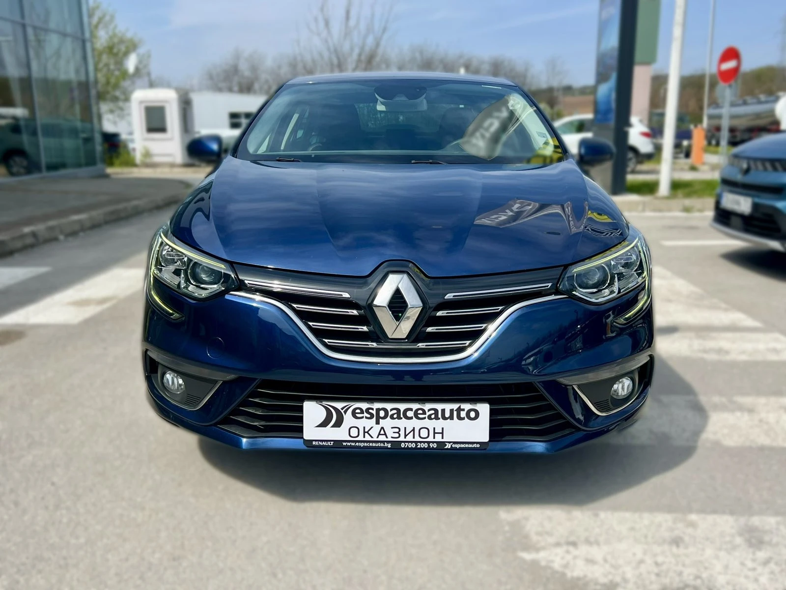Renault Megane Sedan 1.3 TCe / 140 к.с., снимка 2 - Автомобили и джипове - 54218617