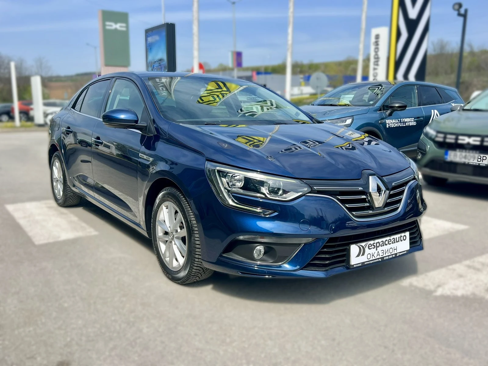 Renault Megane Sedan 1.3 TCe / 140 к.с., снимка 3 - Автомобили и джипове - 54218617