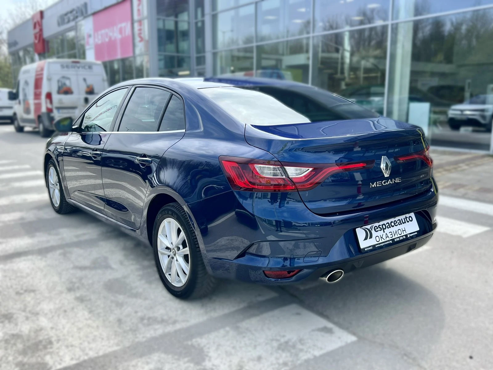 Renault Megane Sedan 1.3 TCe / 140 к.с., снимка 6 - Автомобили и джипове - 54218617