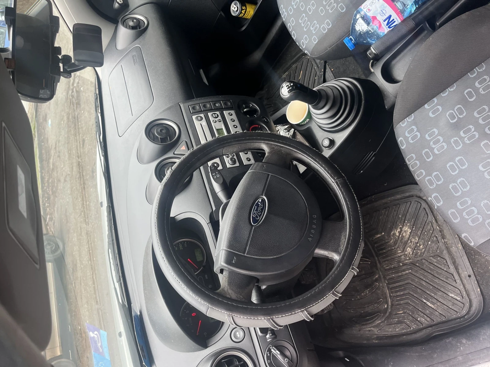 Ford Fiesta, снимка 5 - Автомобили и джипове - 54233337
